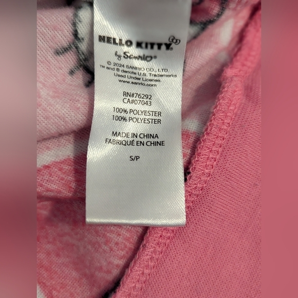 Hello Kitty Kids (Size Small) Pink Fleece Long Sleeve Pyjama Top/Sweatshirt - Picture 9 of 11